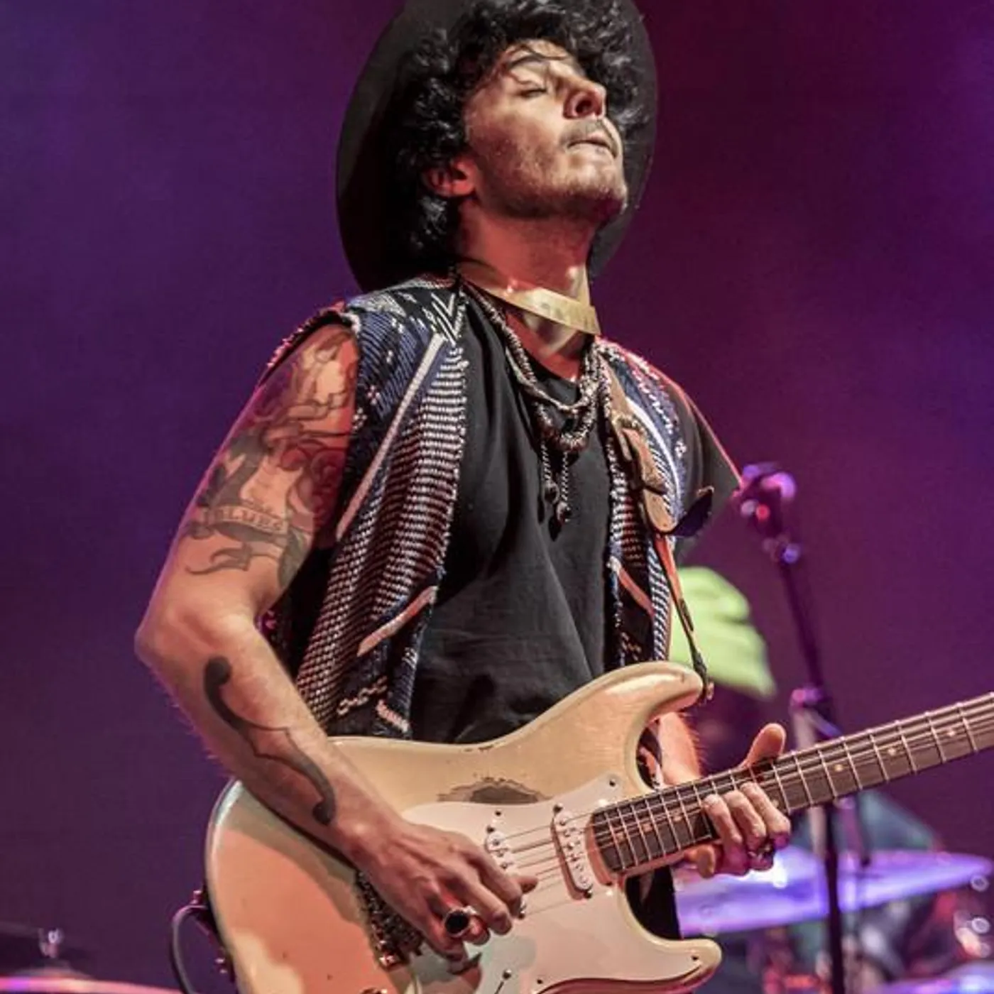 Artur Menezes Brand Page