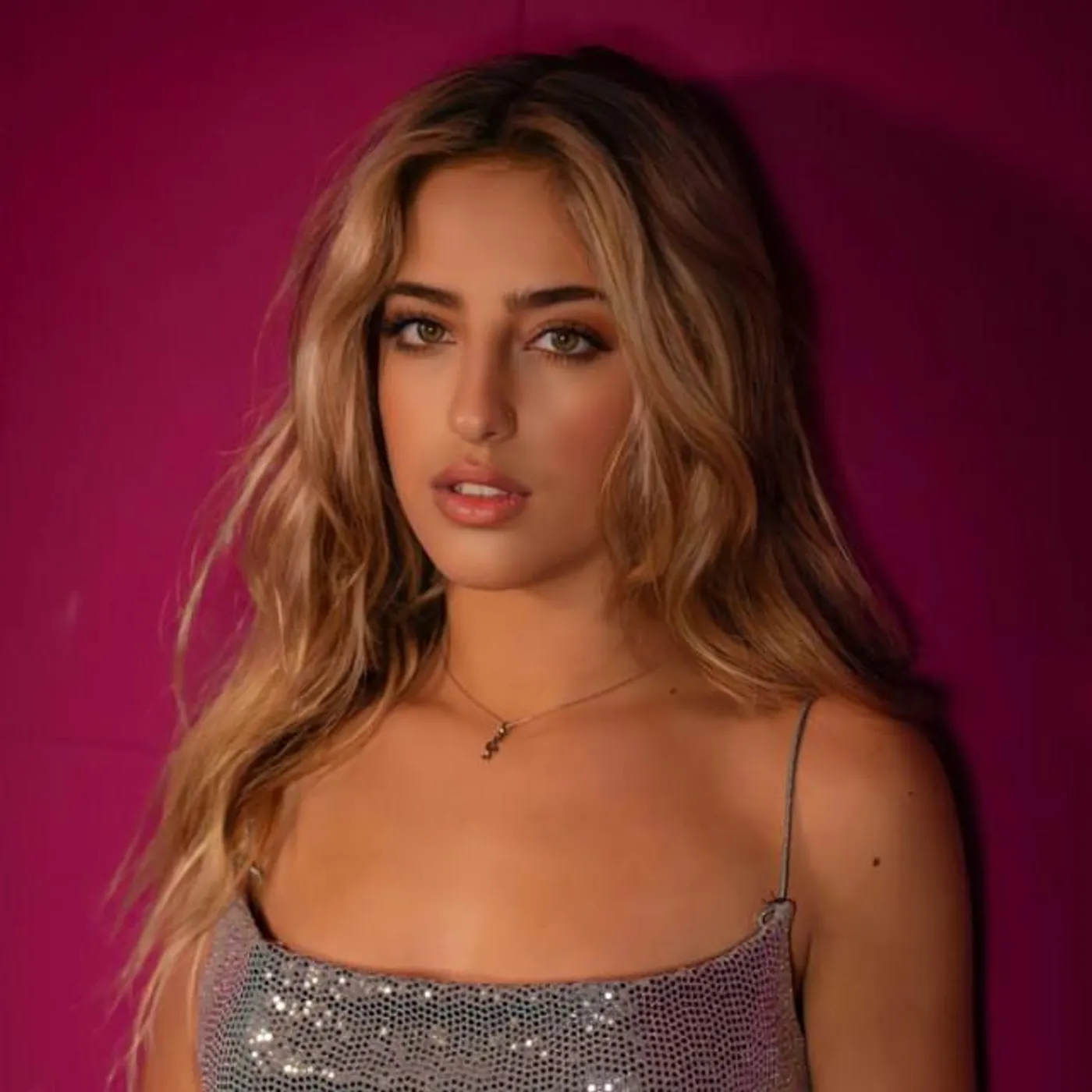 Ariann Music Brand Page