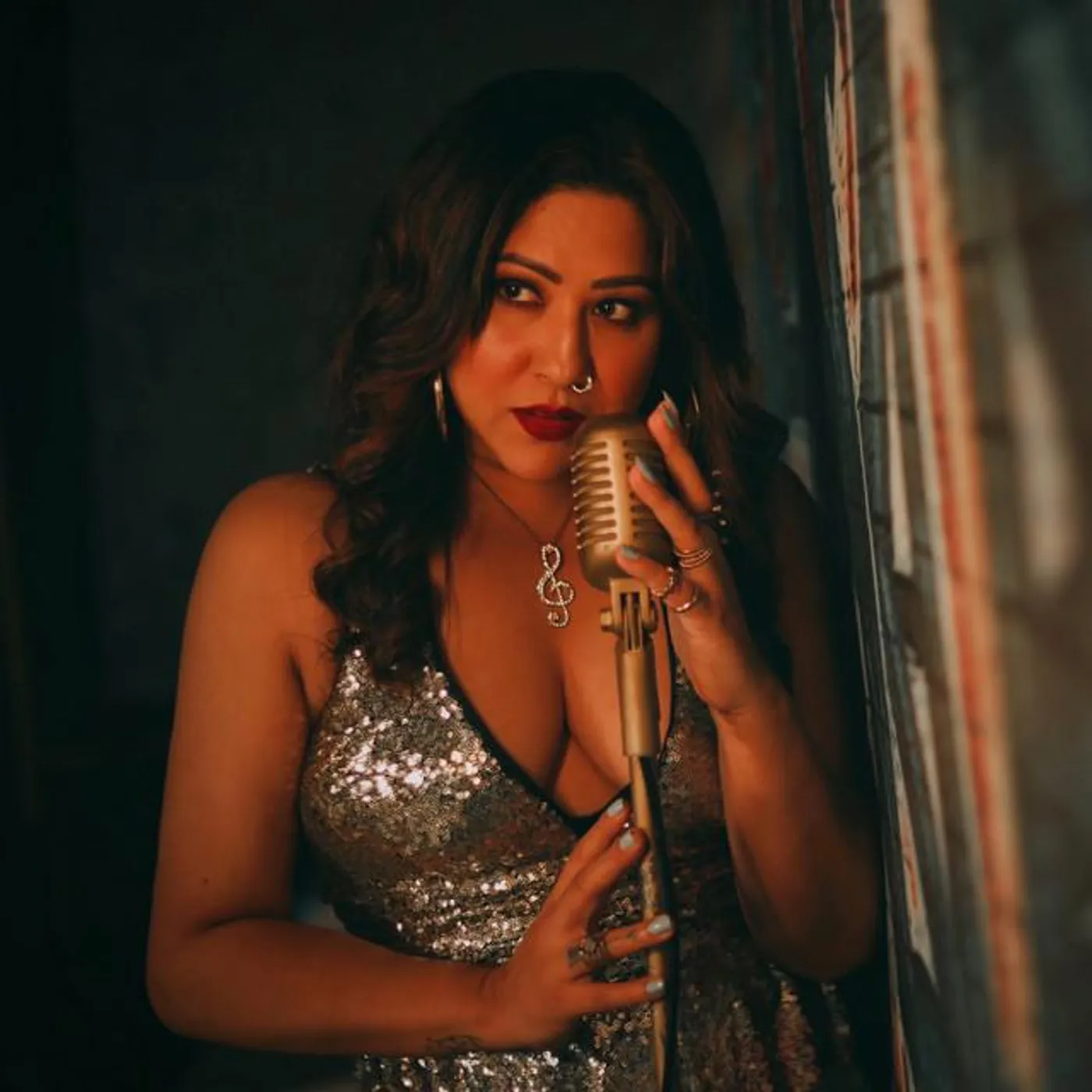 Arpita Chakraborty Brand Page