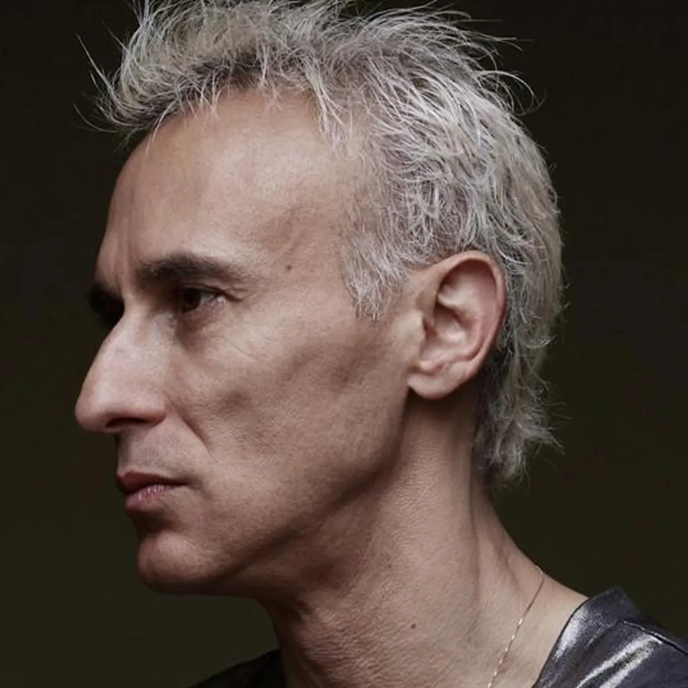 Assaf Amdursky Brand Page