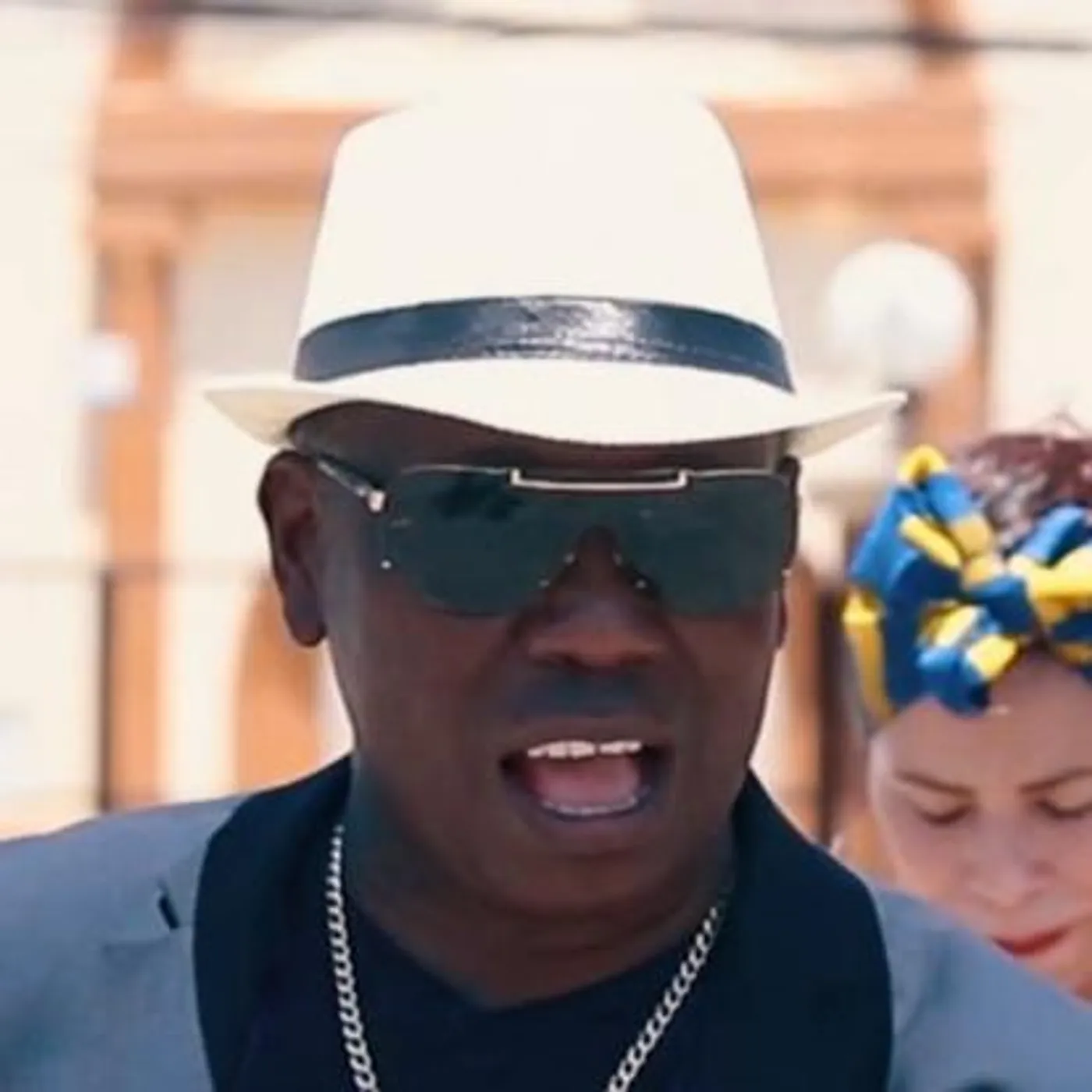 Aurelio y Los Bravos Del Caribe