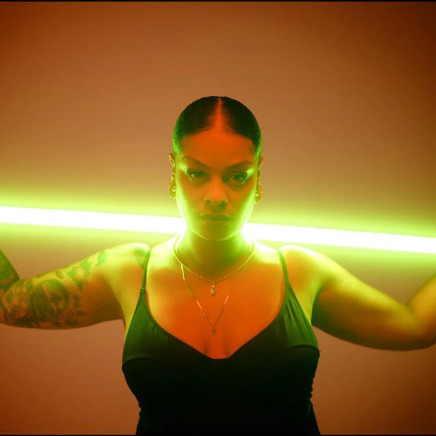 Aurora Dee Raynes Brand Page