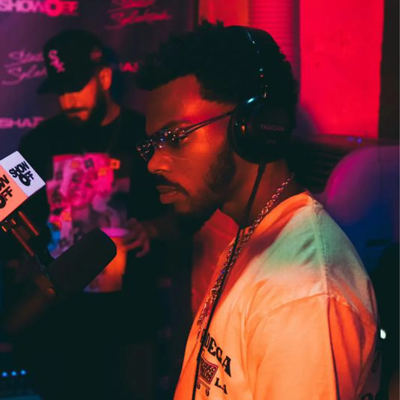 AVENUEBLVD Brand Page