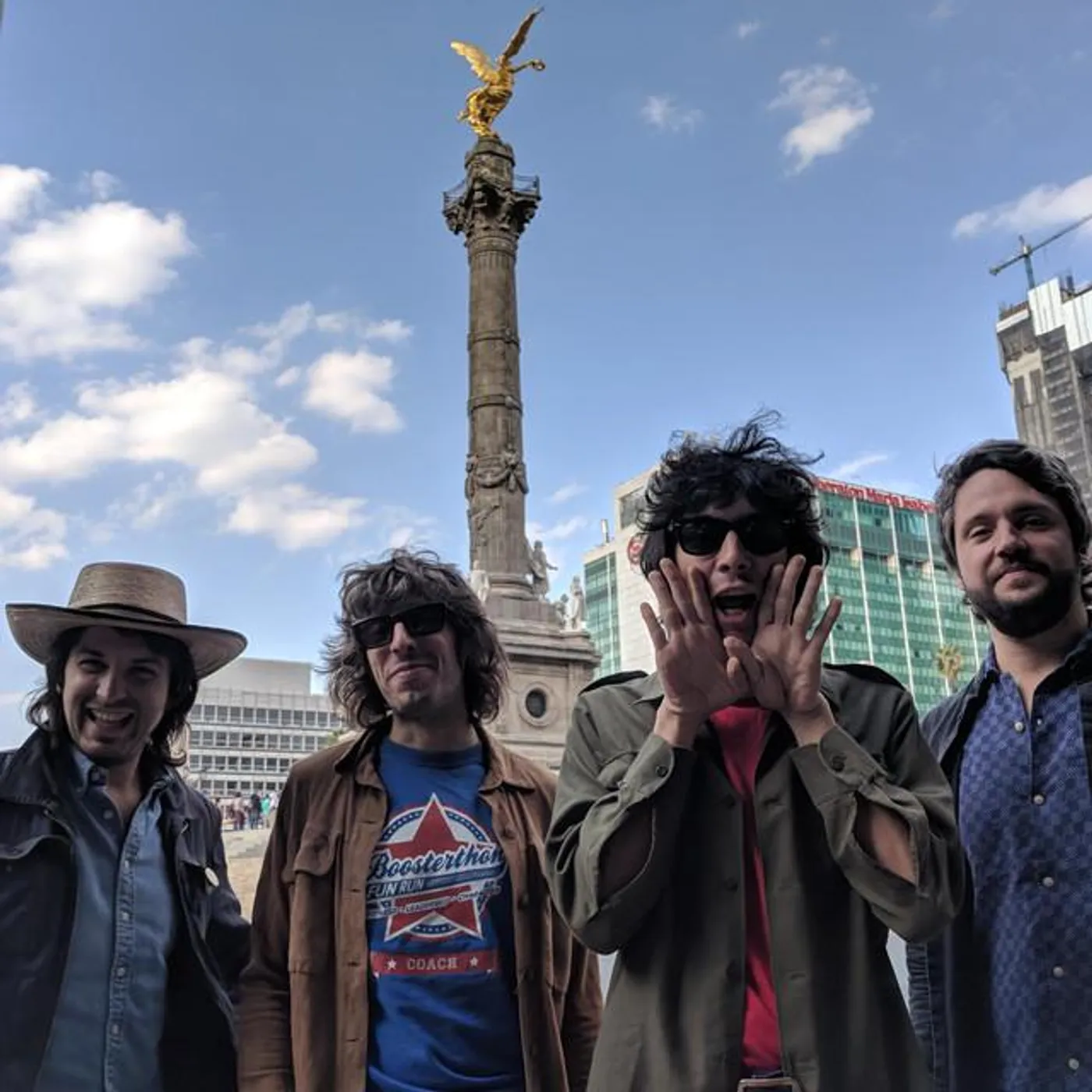 Banda de Turistas Brand Page