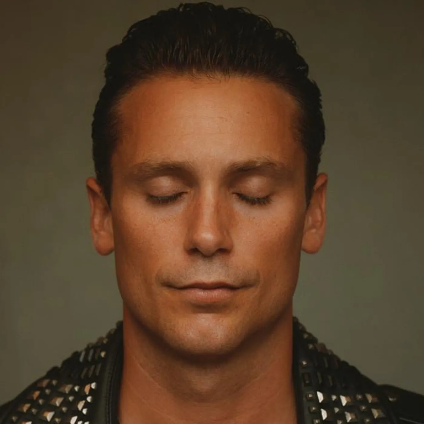 Bastian Baker Brand Page