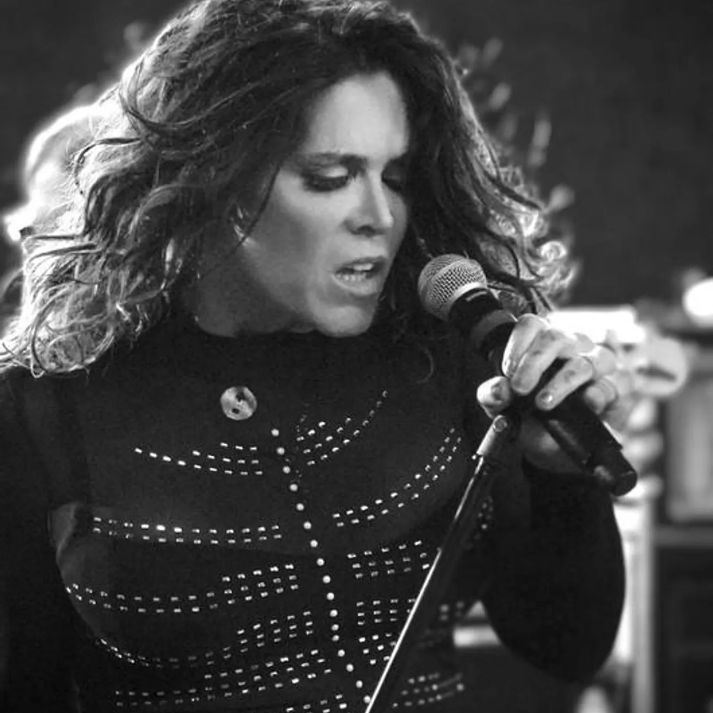 Beth Hart Brand Page