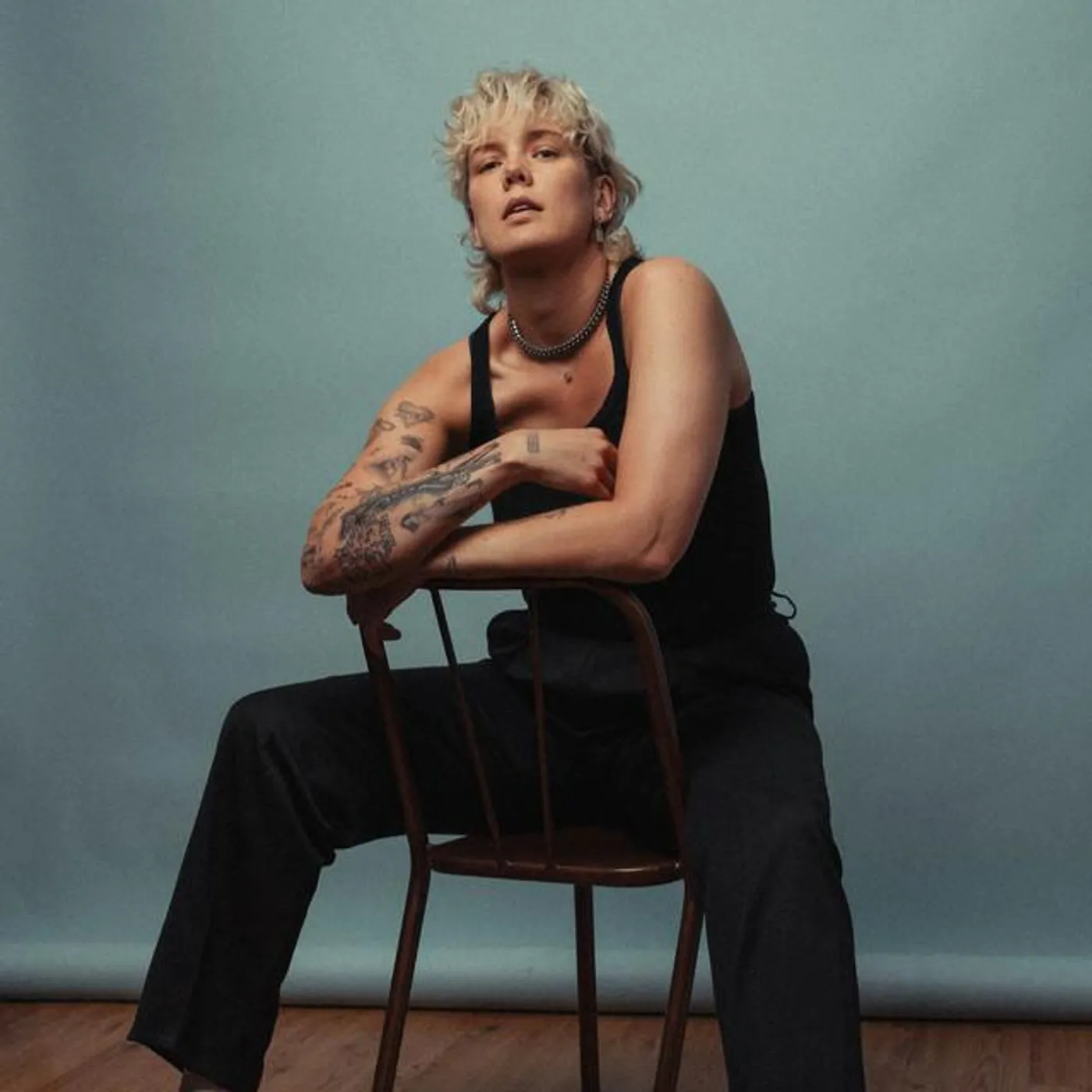 Betty Who Brand Page