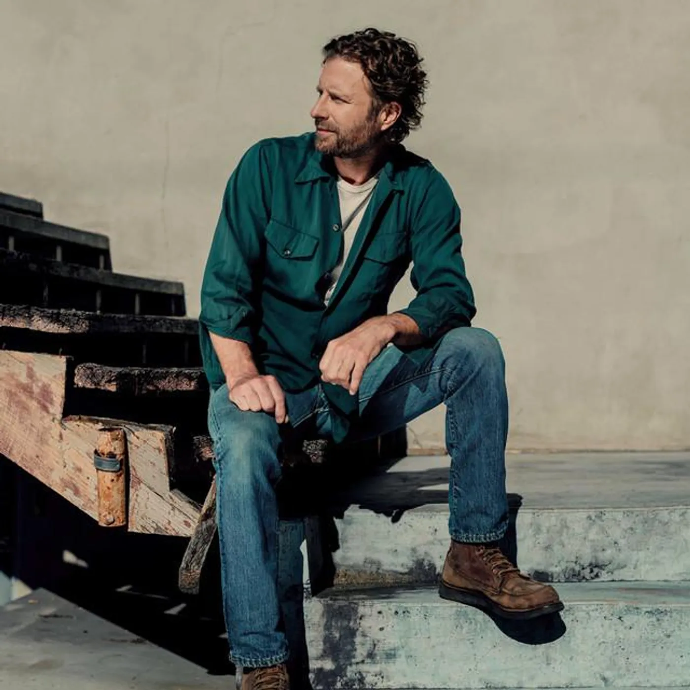 Dierks Bentley Brand Page