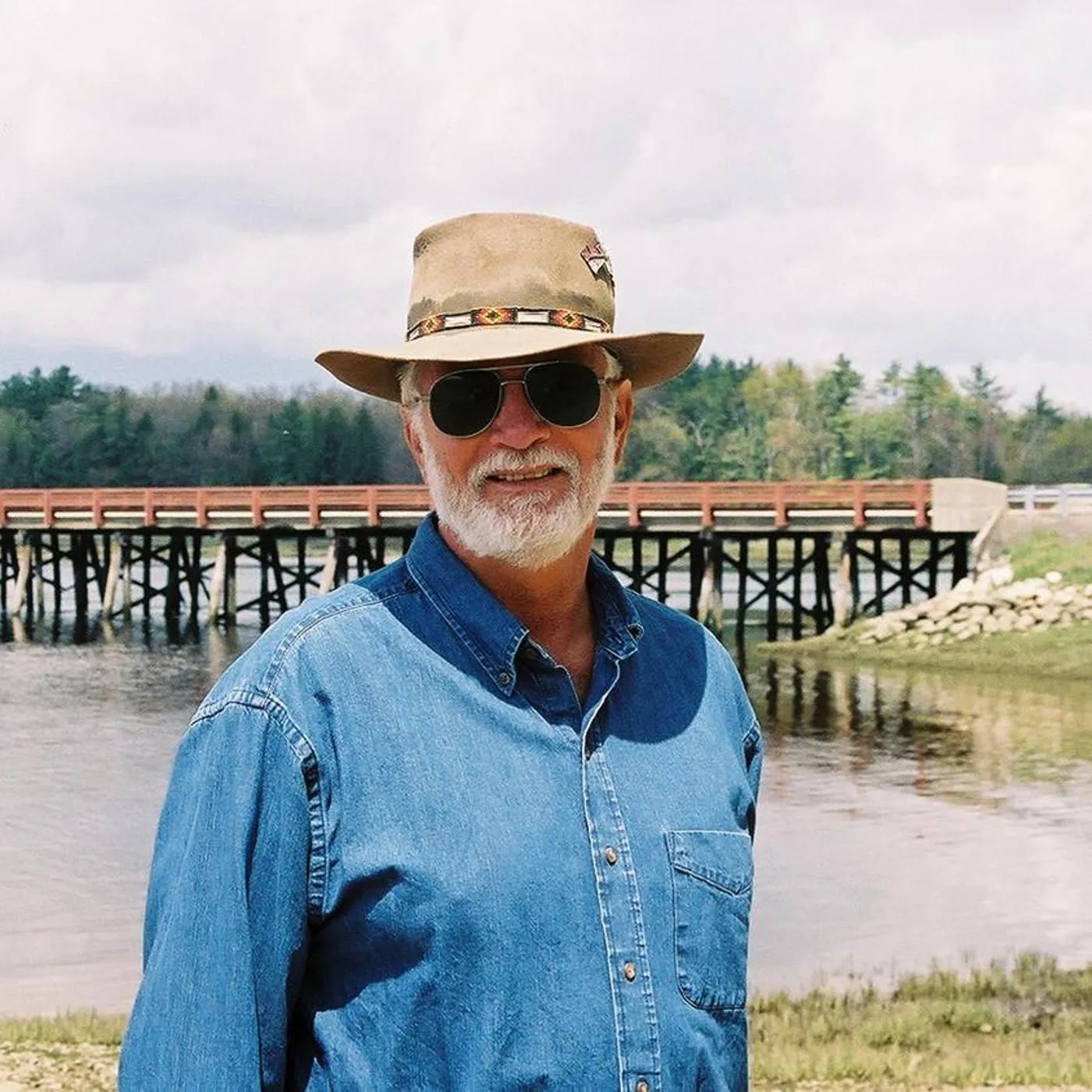 Bill Staines Brand Page