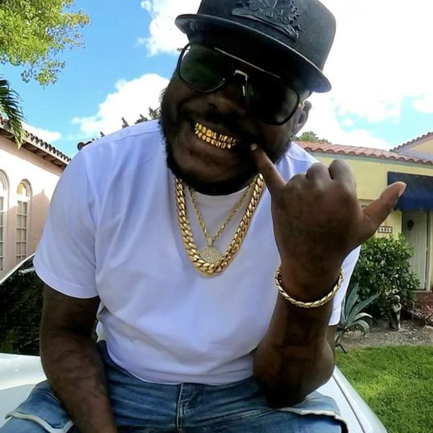 Billy Blue Brand Page