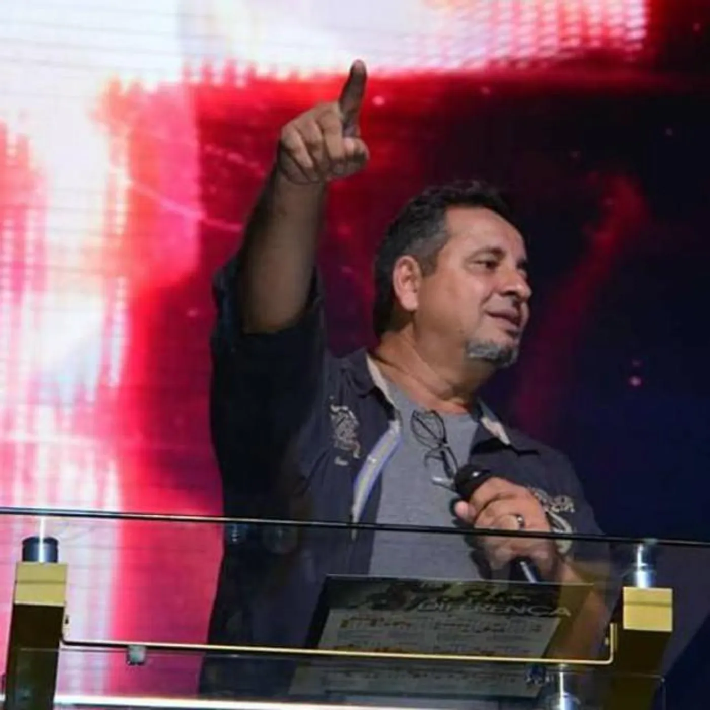 Bispo Edson do Fogo no Pé Brand Page