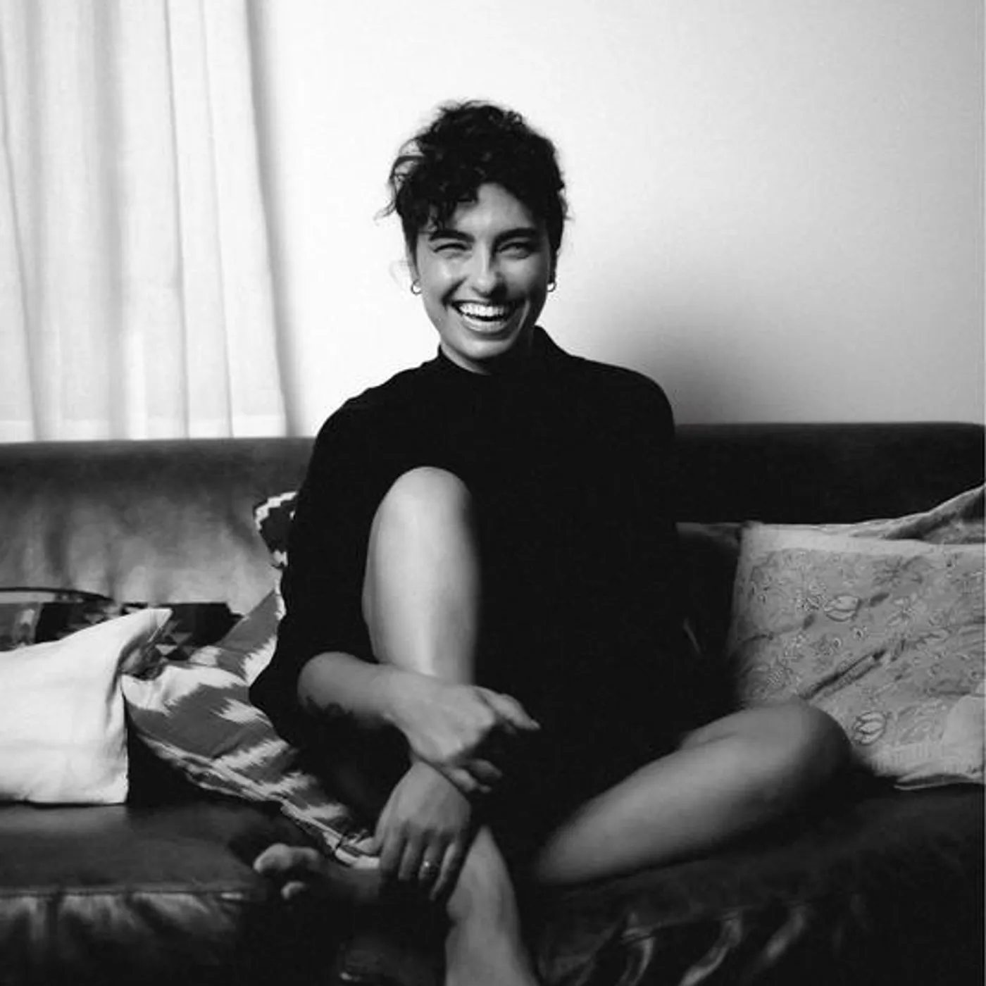 Bruna Caram Brand Page