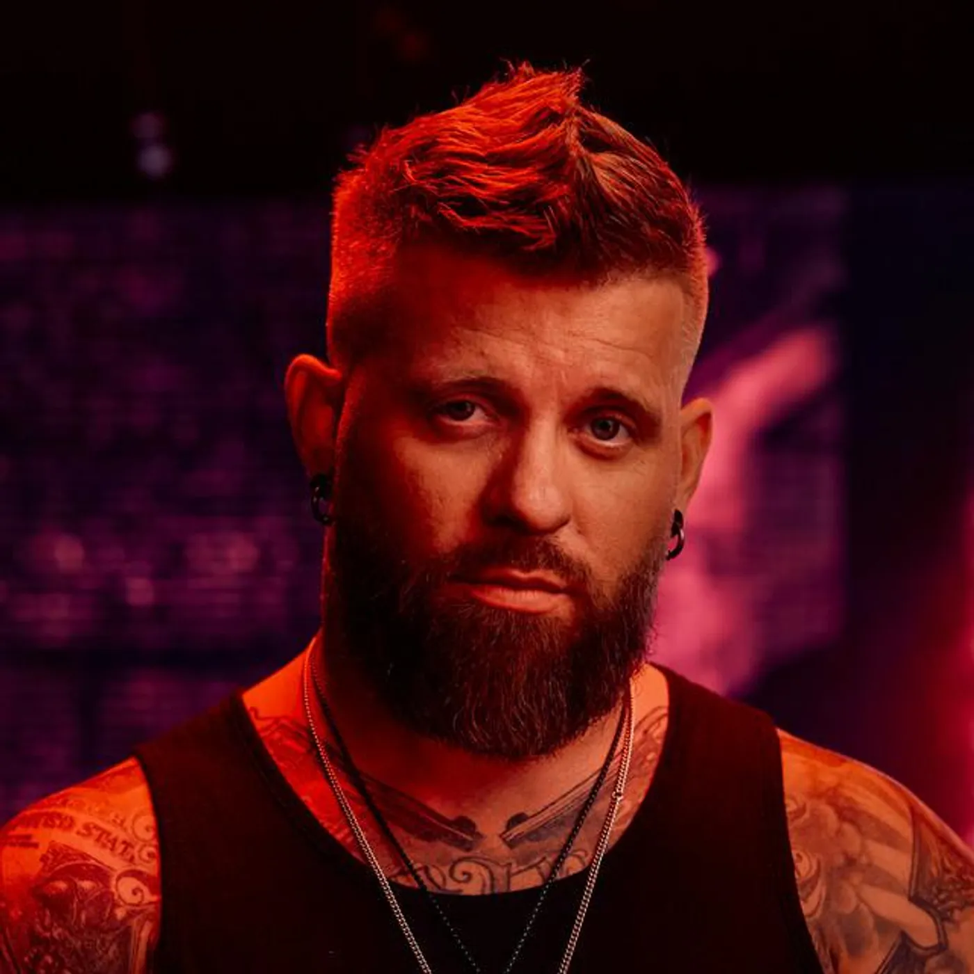 Brantley Gilbert Brand Page