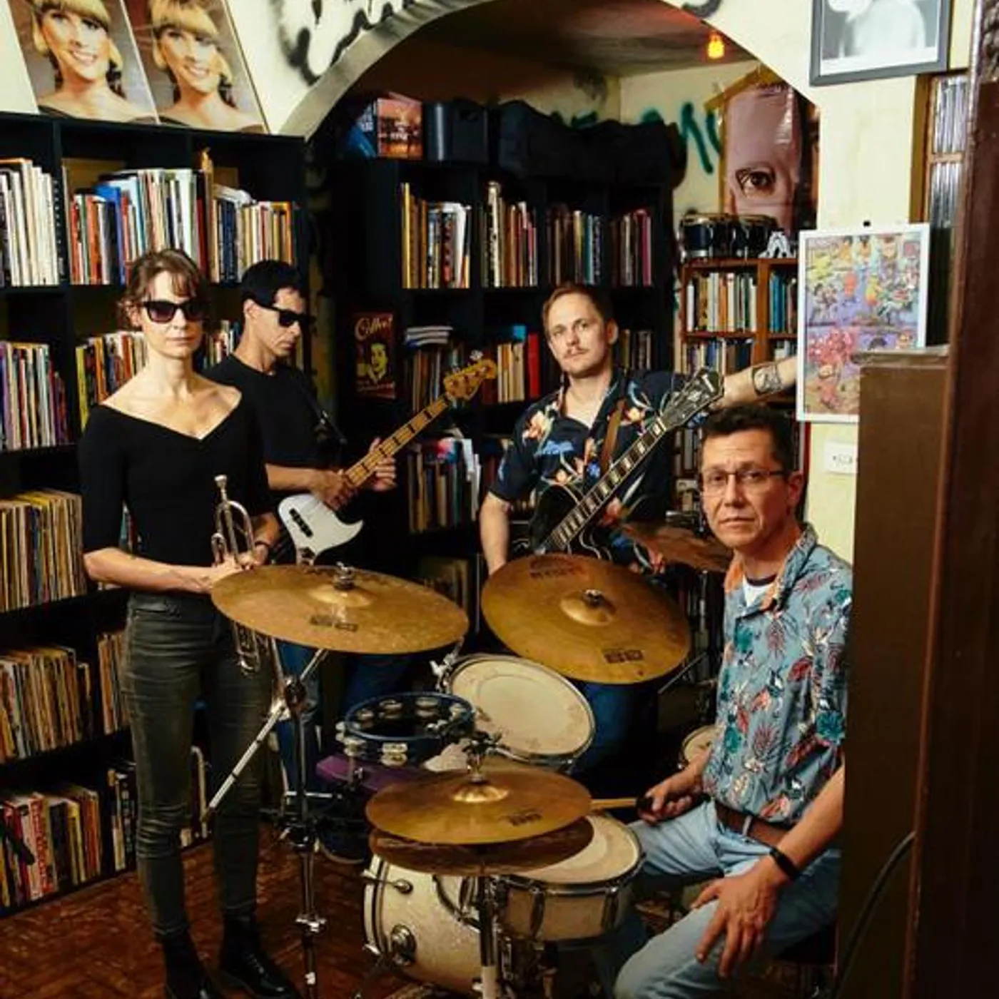 Brian Oblivion e Seus Raios Catódicos Brand Page