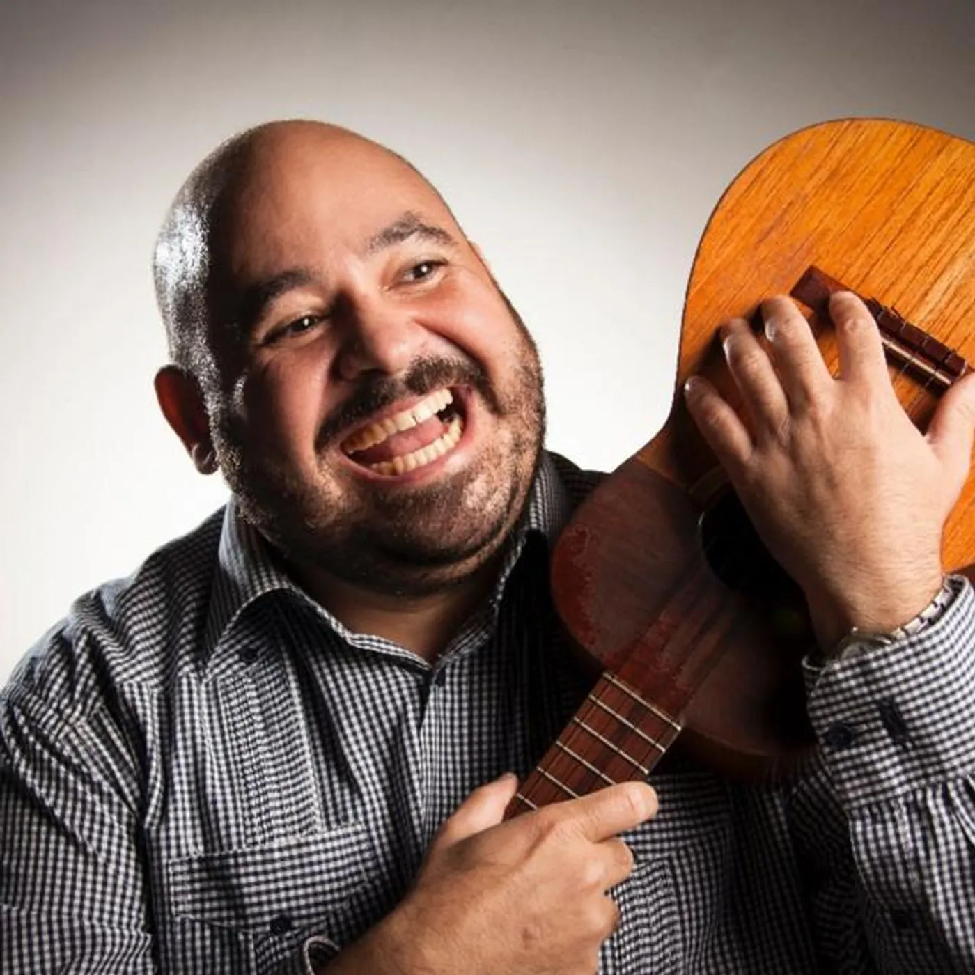 César Gómez Brand Page