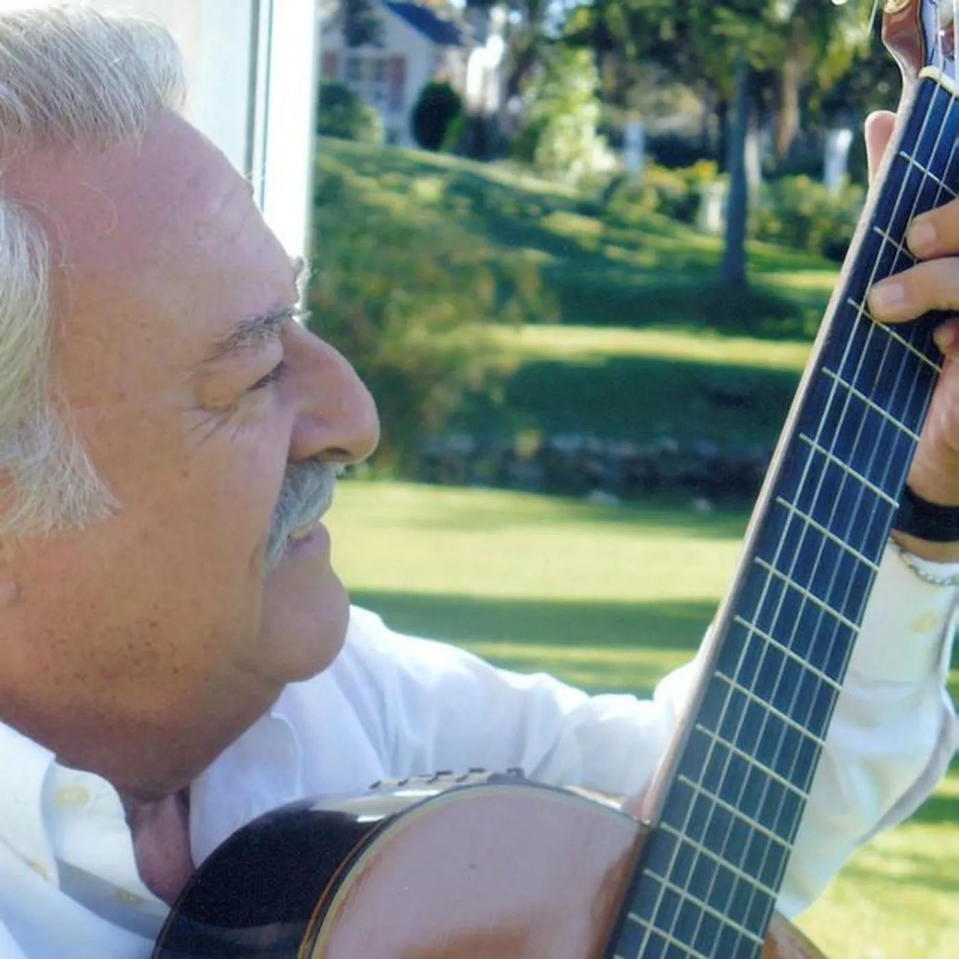 César Isella Brand Page