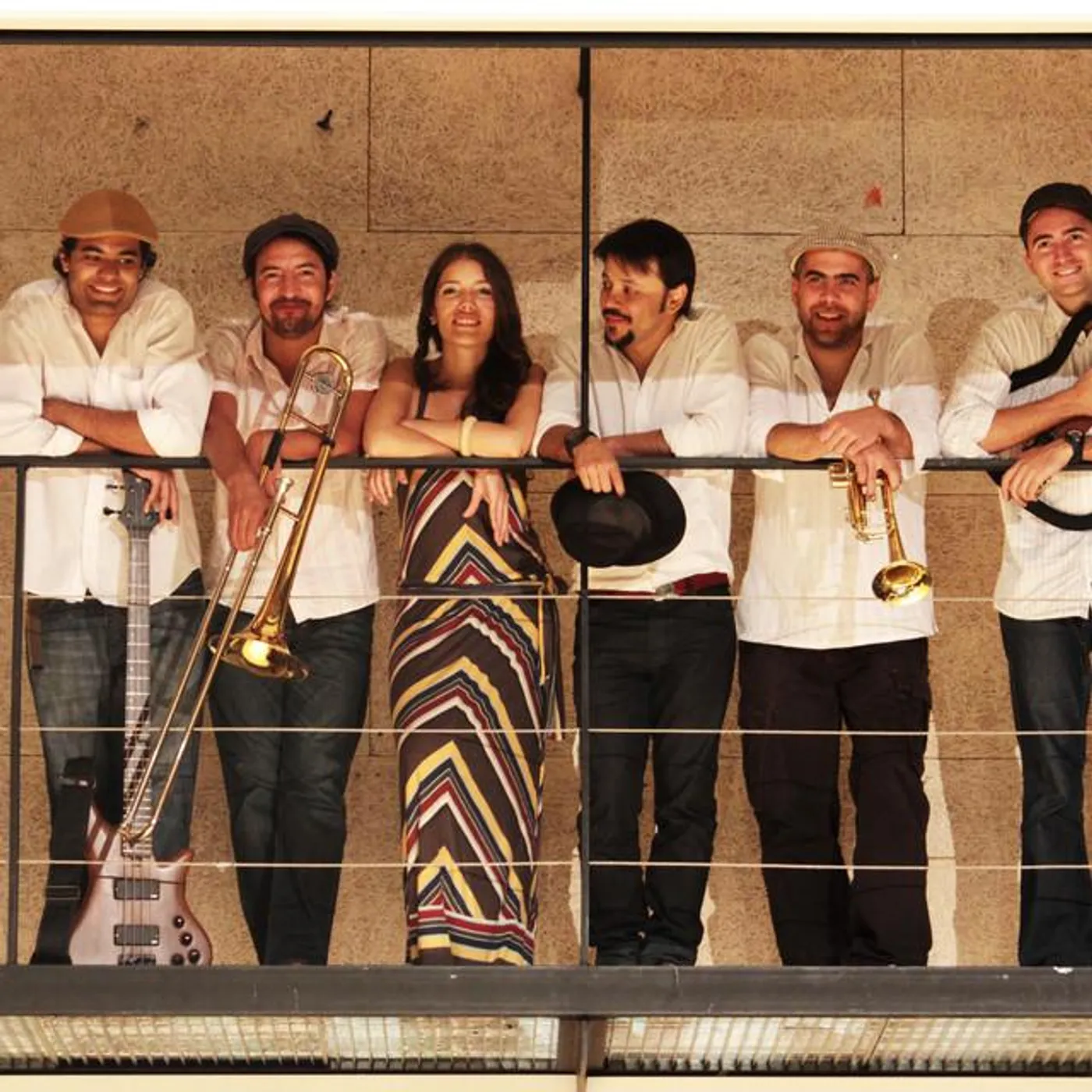 Gafieira Miúda Brand Page