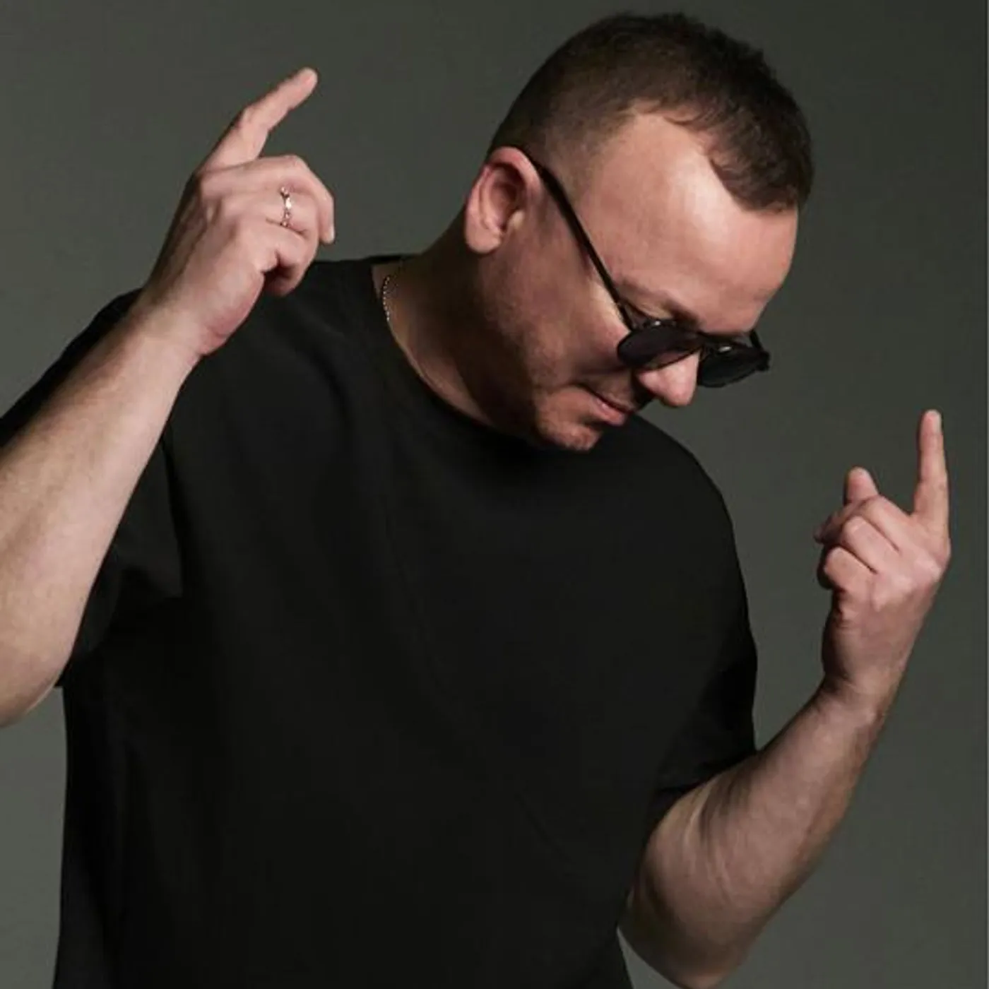 Gigi D'Alessio Brand Page