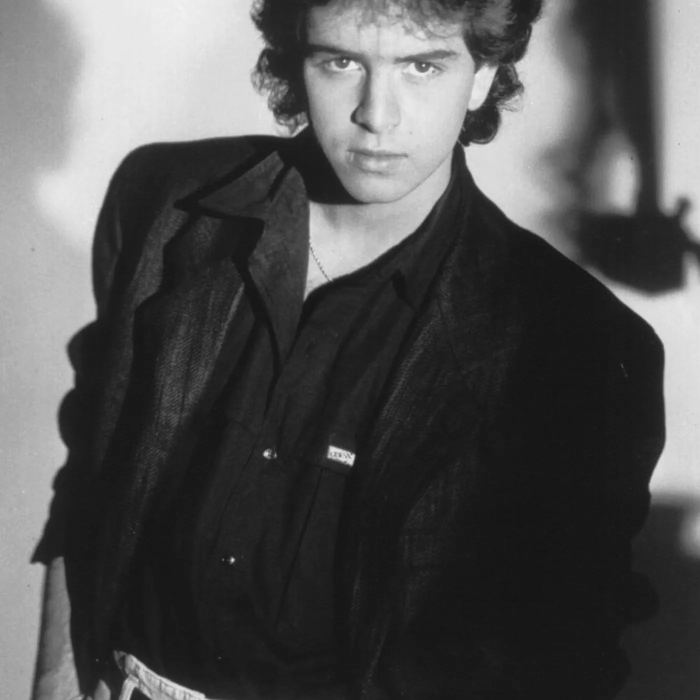 Glenn Medeiros Brand Page