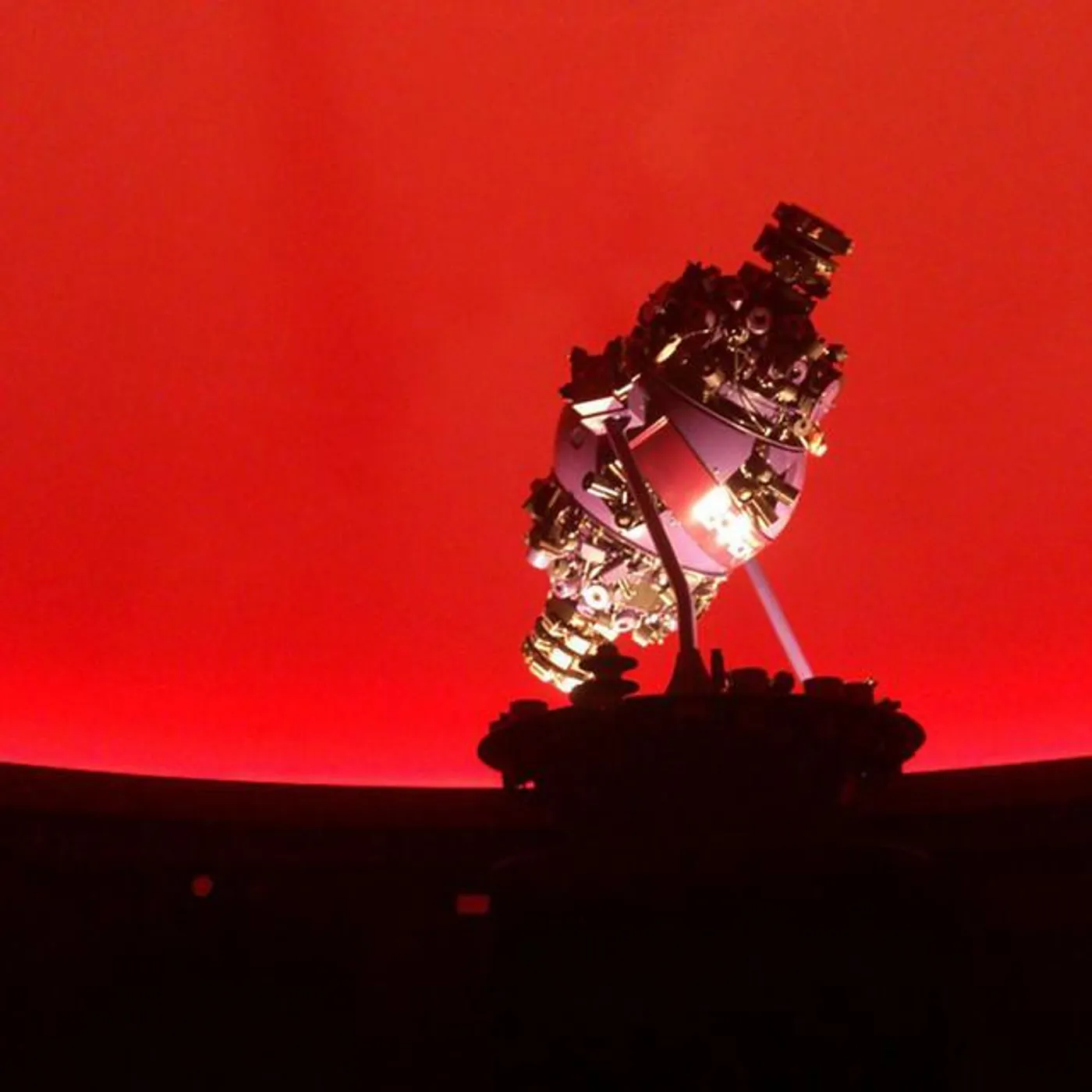 Gravmaskin Brand Page