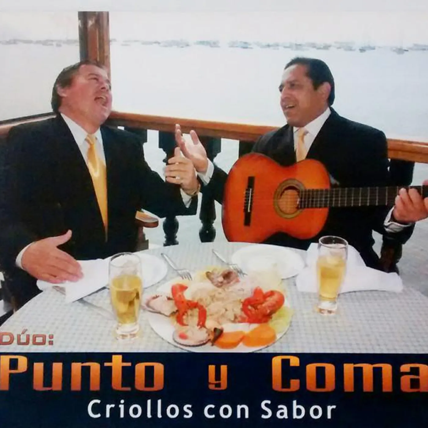 Dúo Punto y Coma