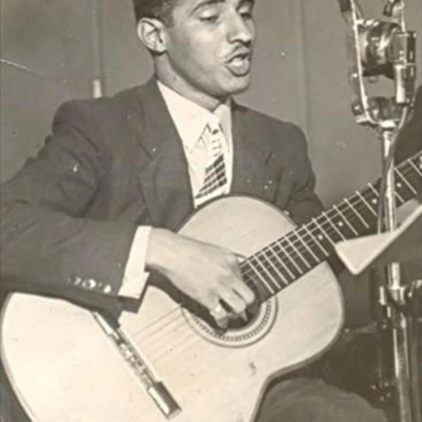 Dorival Caymmi Brand Page