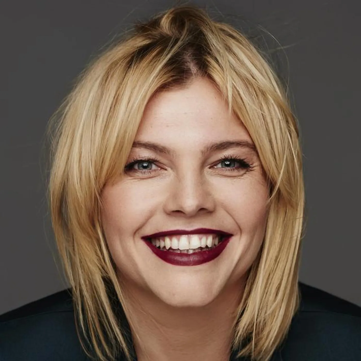 Ania Dąbrowska Brand Page