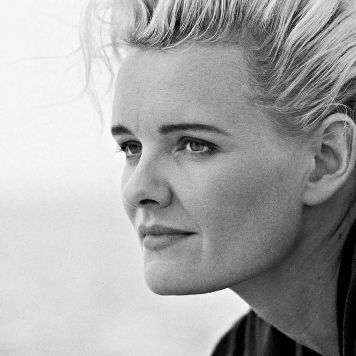 Eva Dahlgren Brand Page