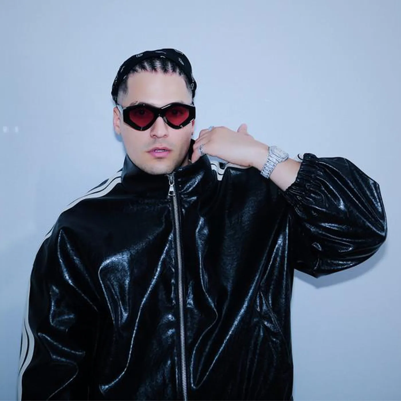 Dale Pututi Brand Page