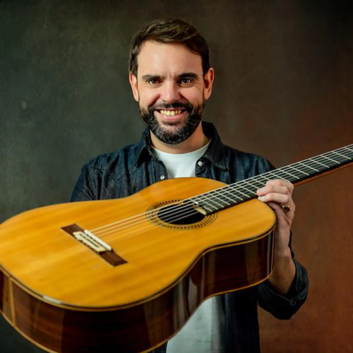 Dani de Morón Brand Page