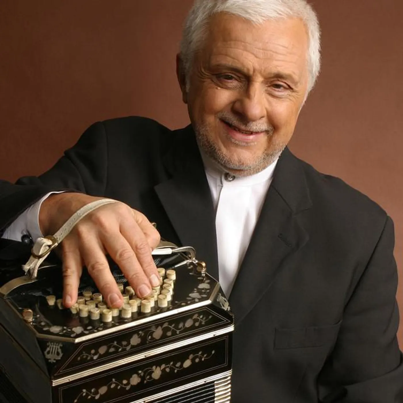 Daniel Binelli Brand Page