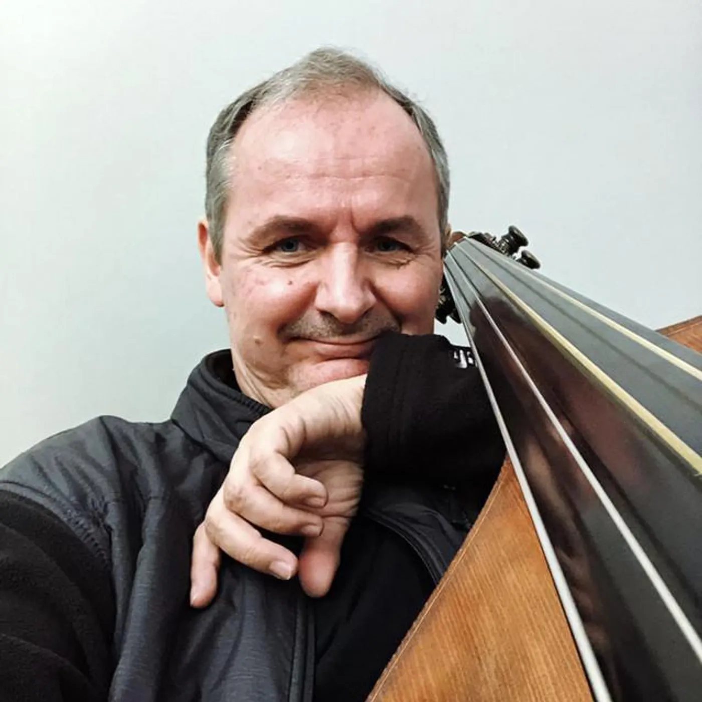 Darek Oleszkiewicz Brand Page