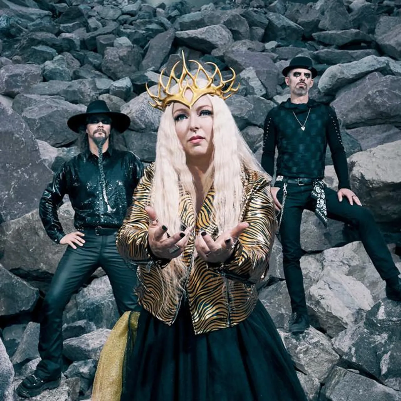 Dark Sarah Brand Page