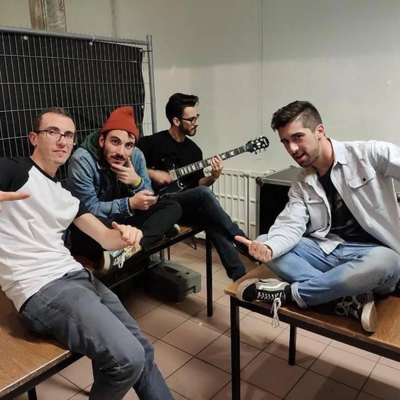 Deaf Lingo Brand Page