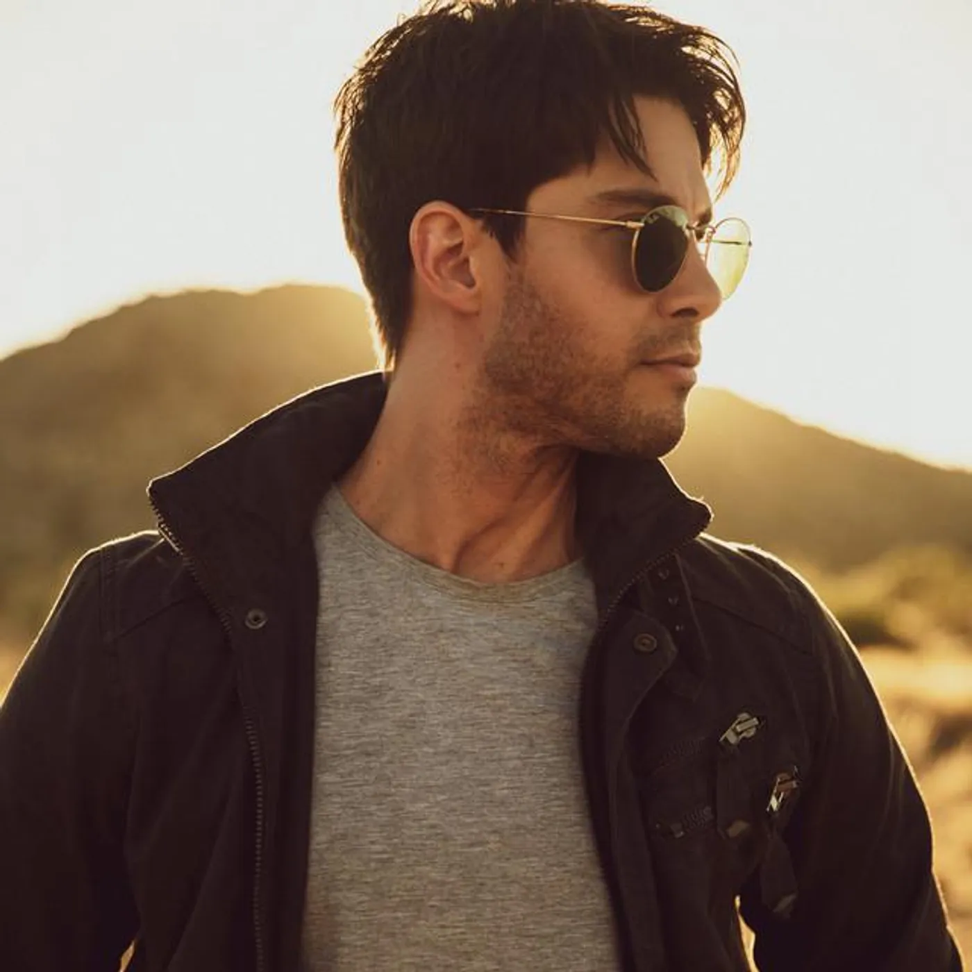 Dean Geyer Brand Page