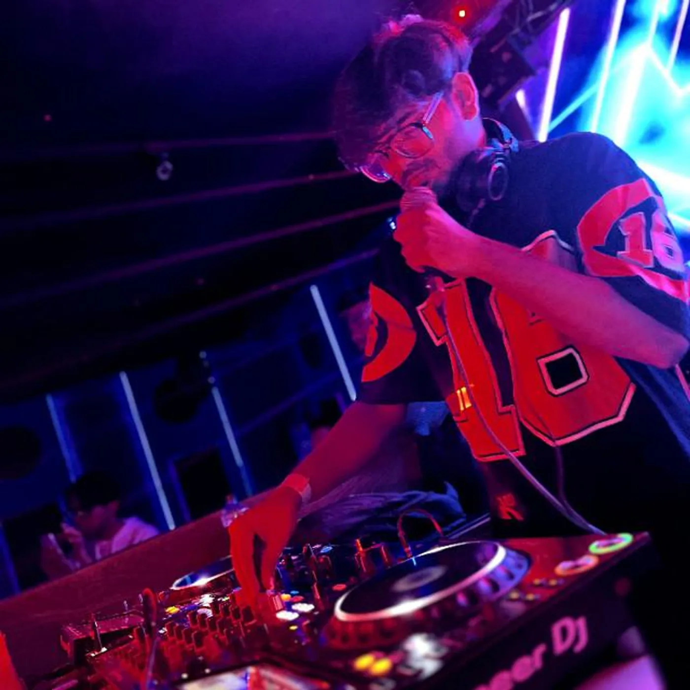 Deepanshu Ruhela Brand Page