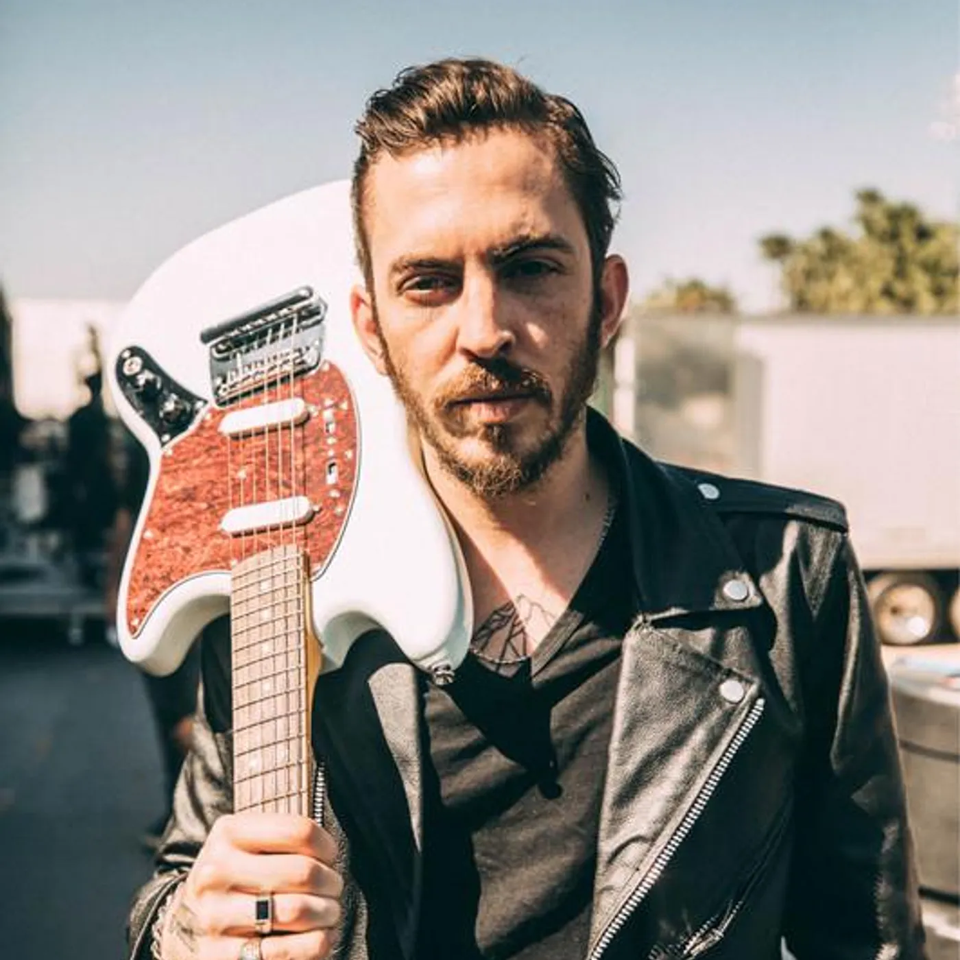 Dennis Lloyd Brand Page