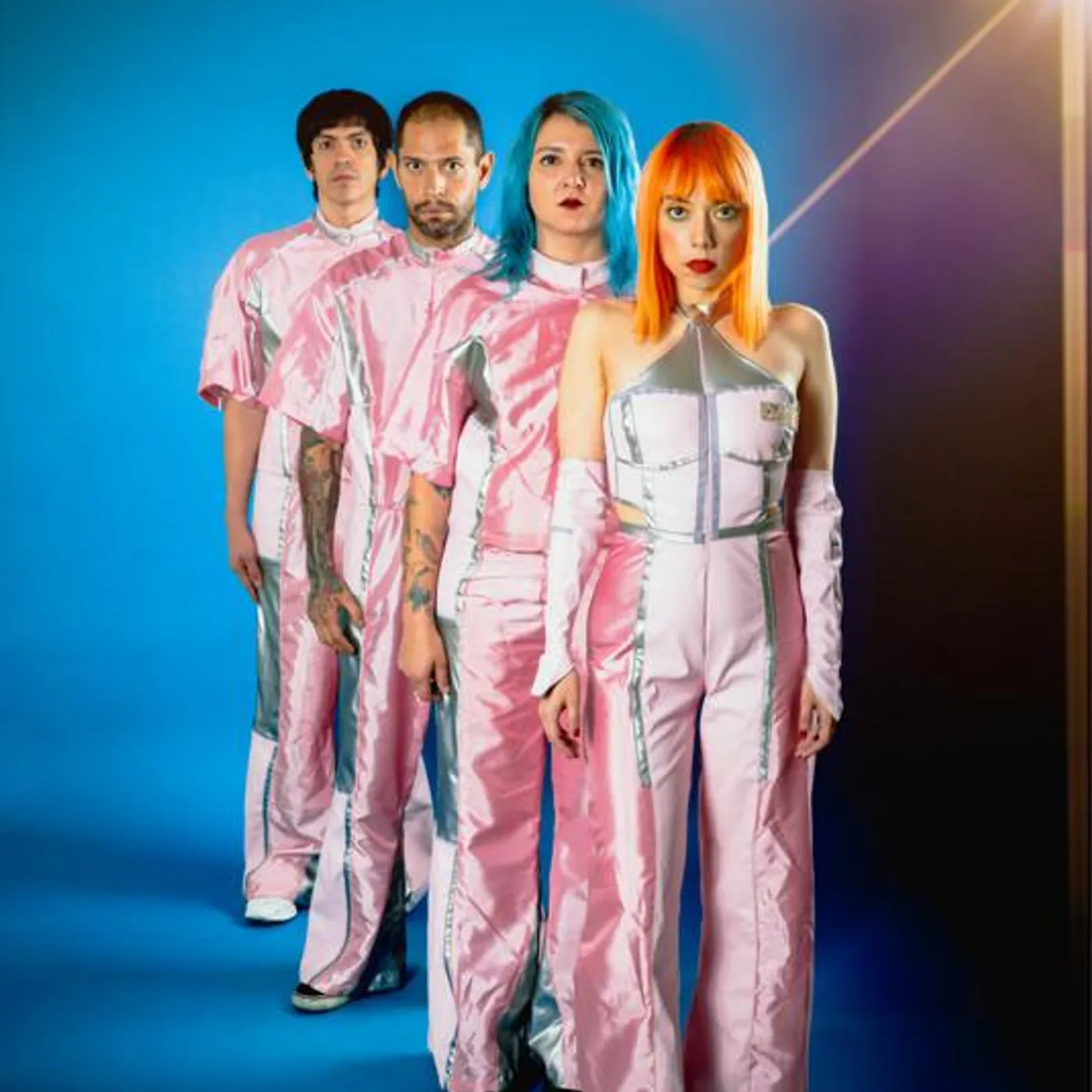 Descartes A Kant Brand Page