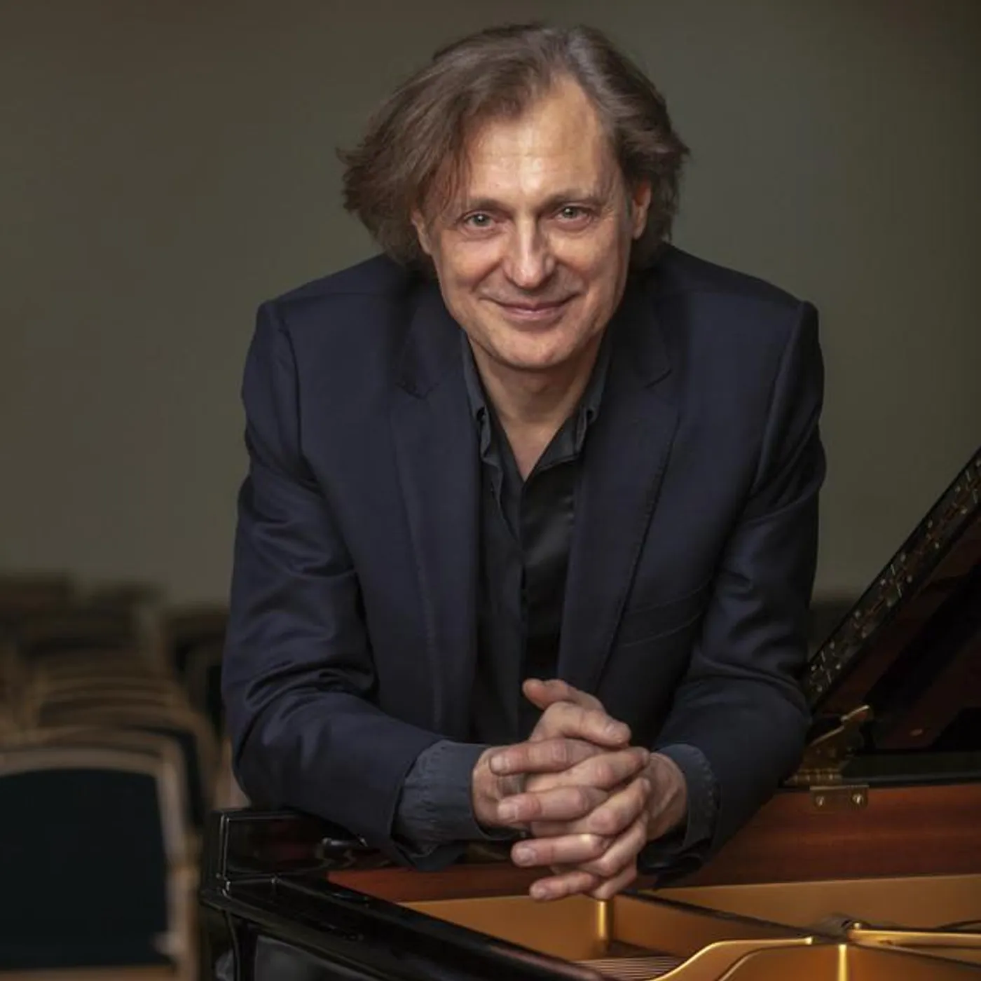 Dimitri Naïditch Brand Page