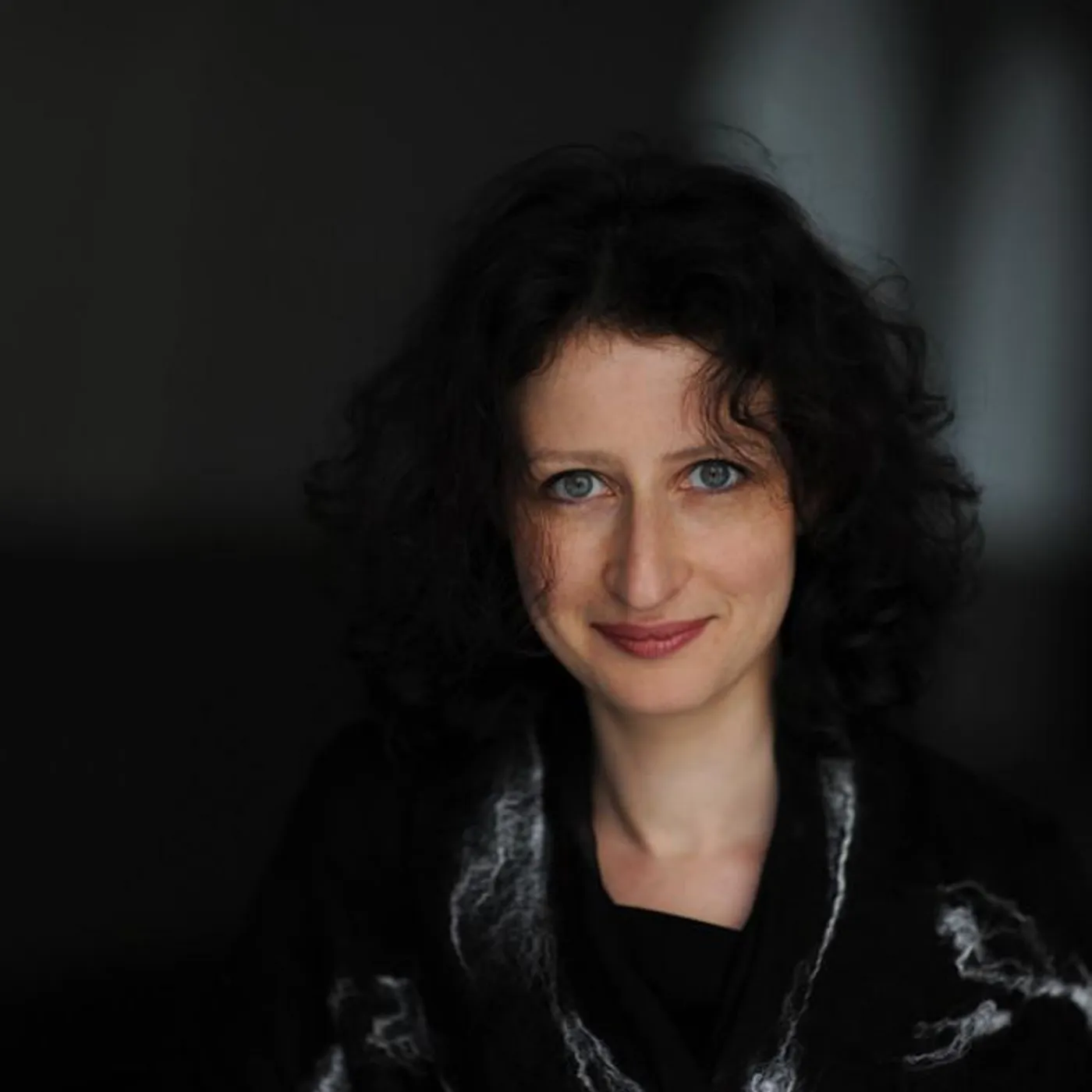 Dina Ugorskaja Brand Page