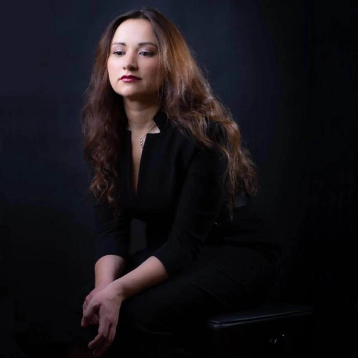 Dinara Klinton Brand Page