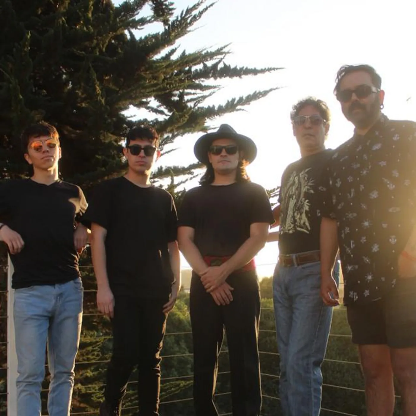 Dinastía Moon Brand Page