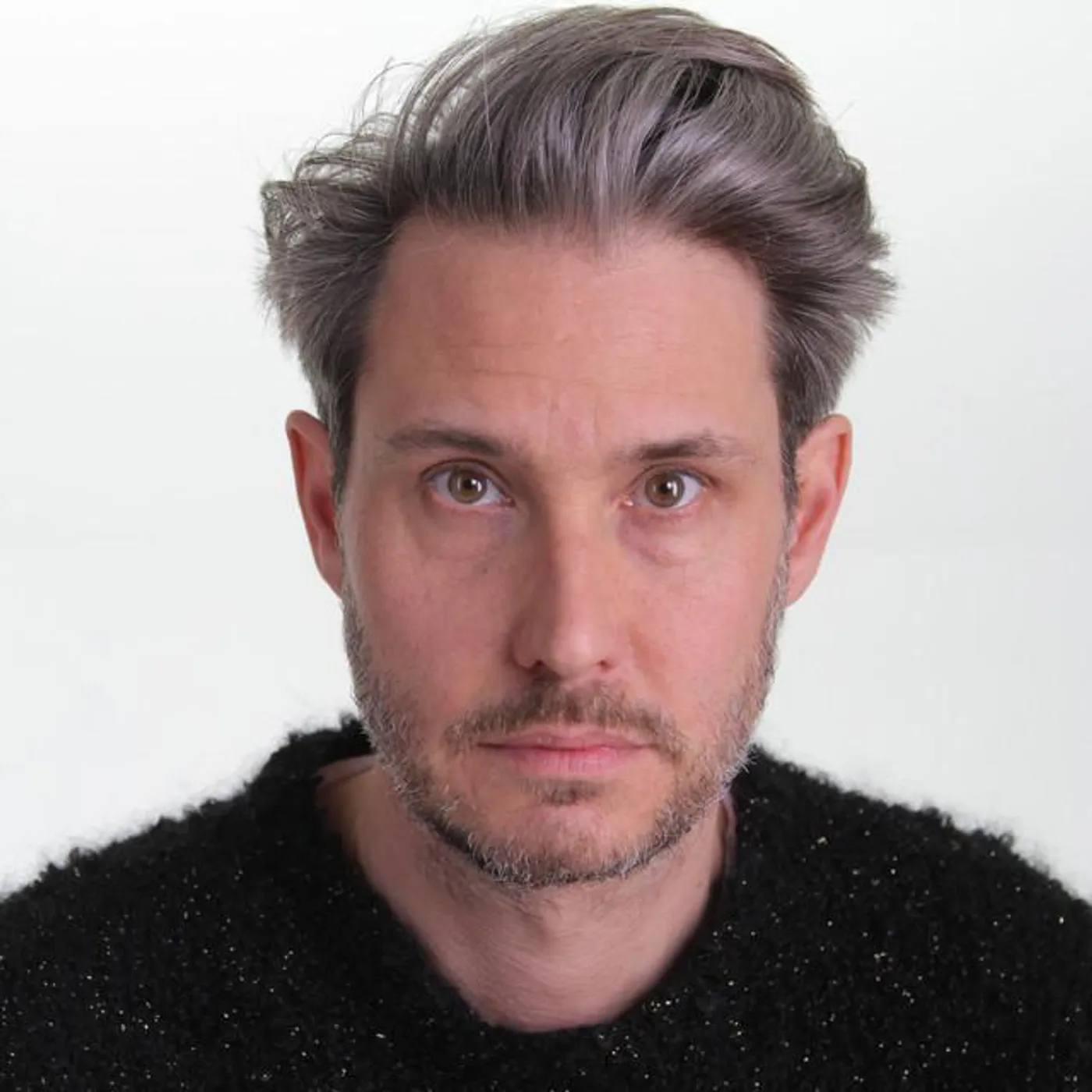 Dirk von Lowtzow Brand Page