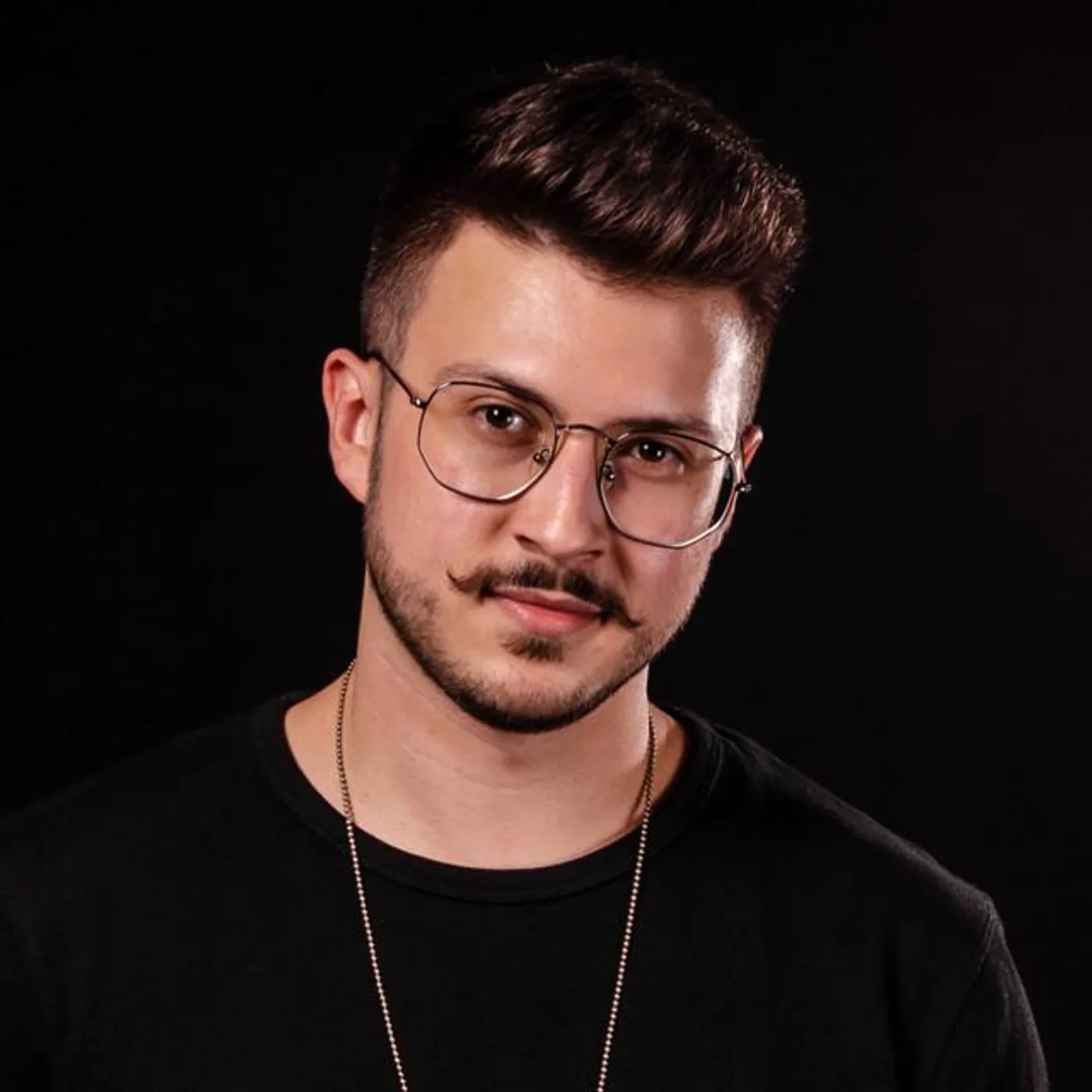 DJ Matheus Lazaretti