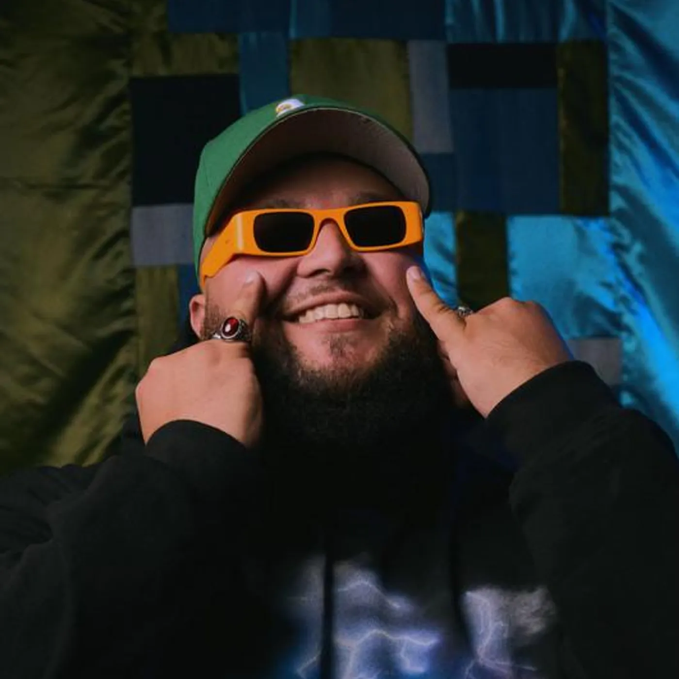 DJ Mykael V Brand Page