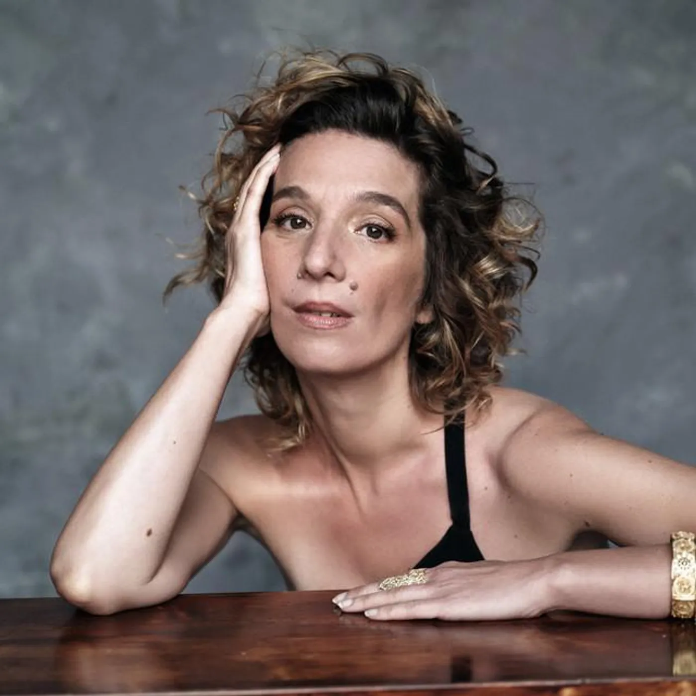 Dulce Pontes Brand Page