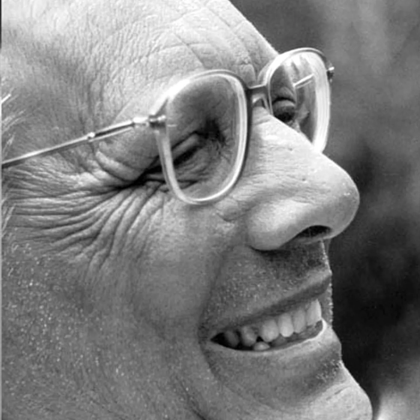 Enzo Jannacci Brand Page