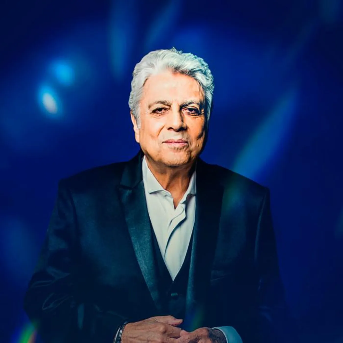 Enrico Macias Brand Page