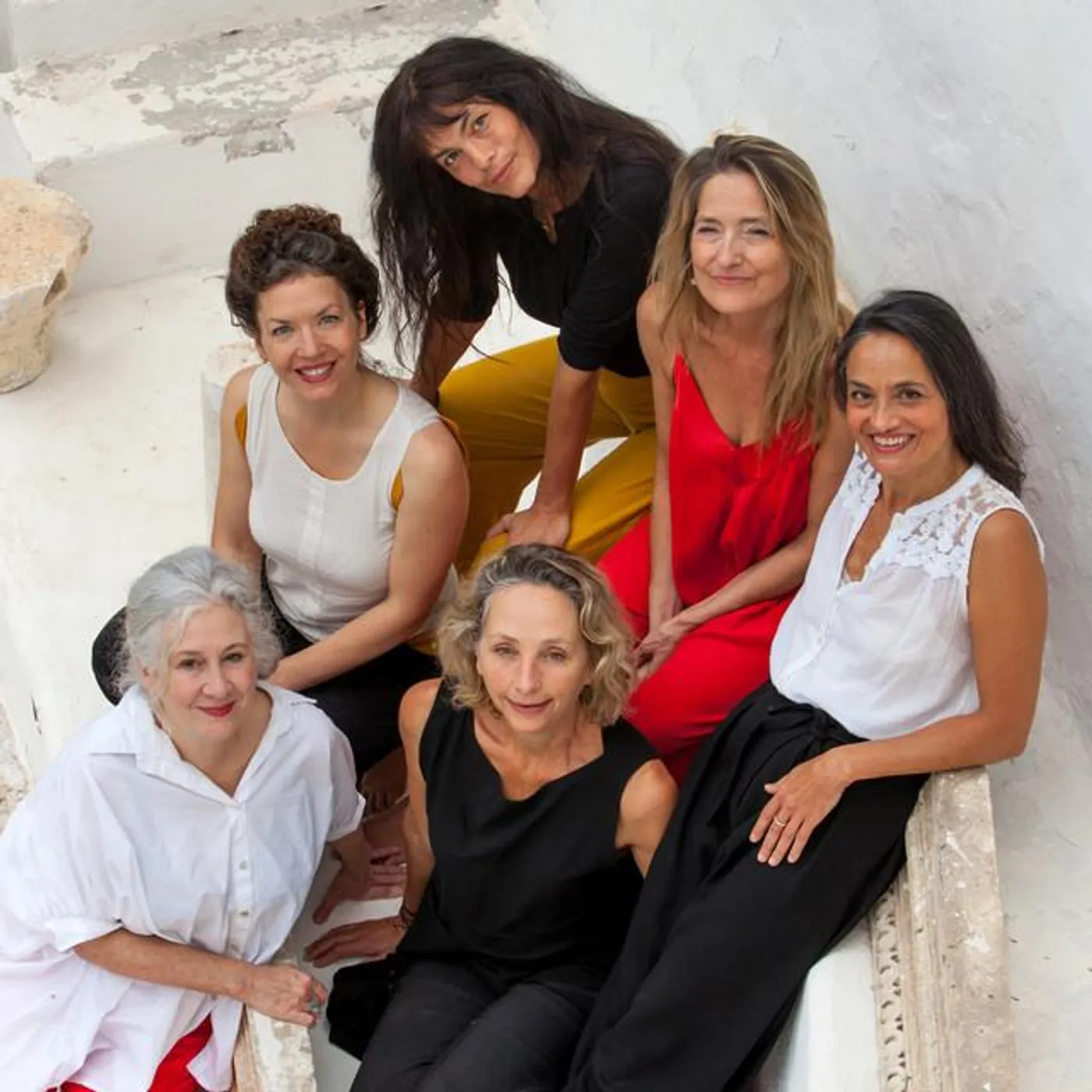 Ensemble De Caelis Brand Page