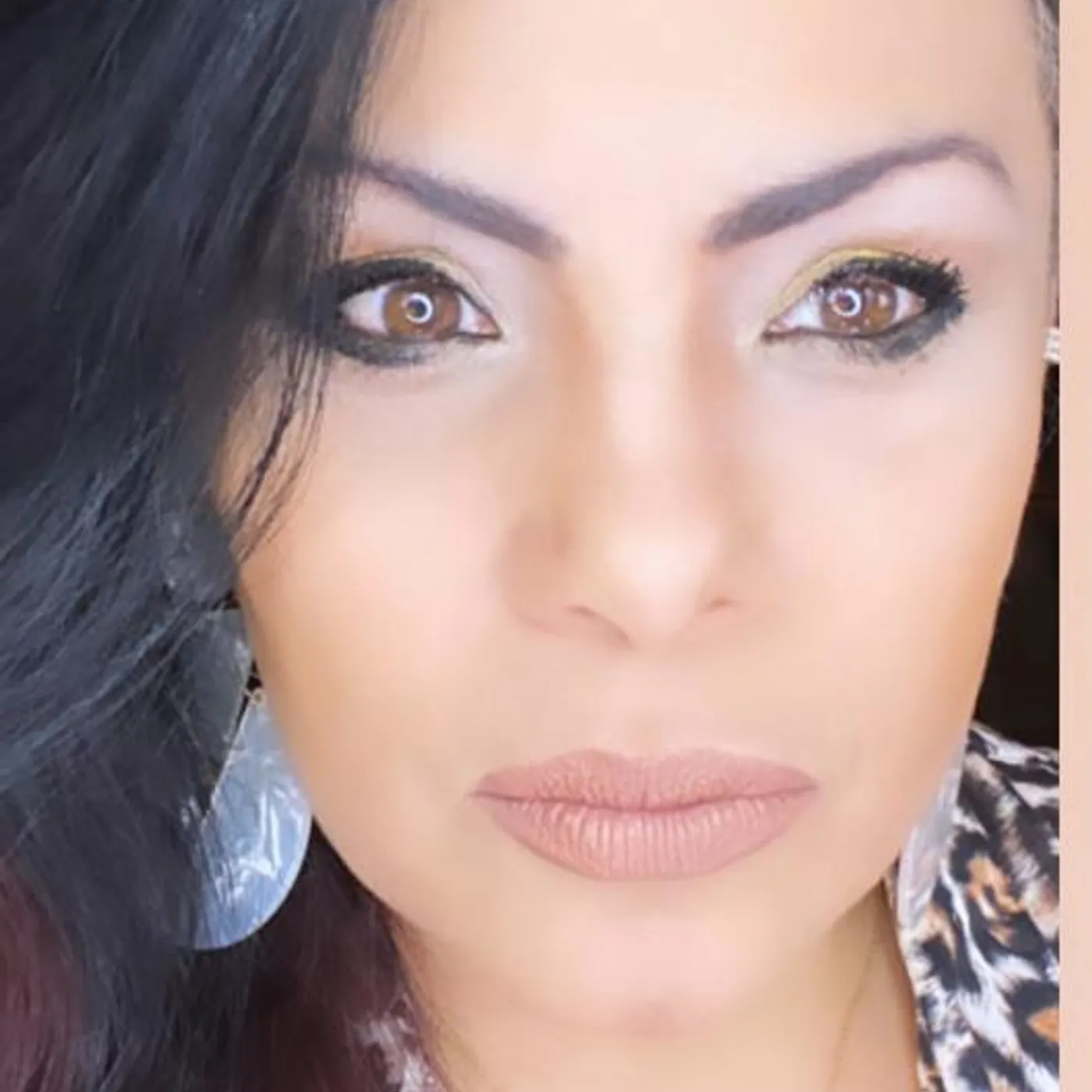 Eileen Larracuente Brand Page